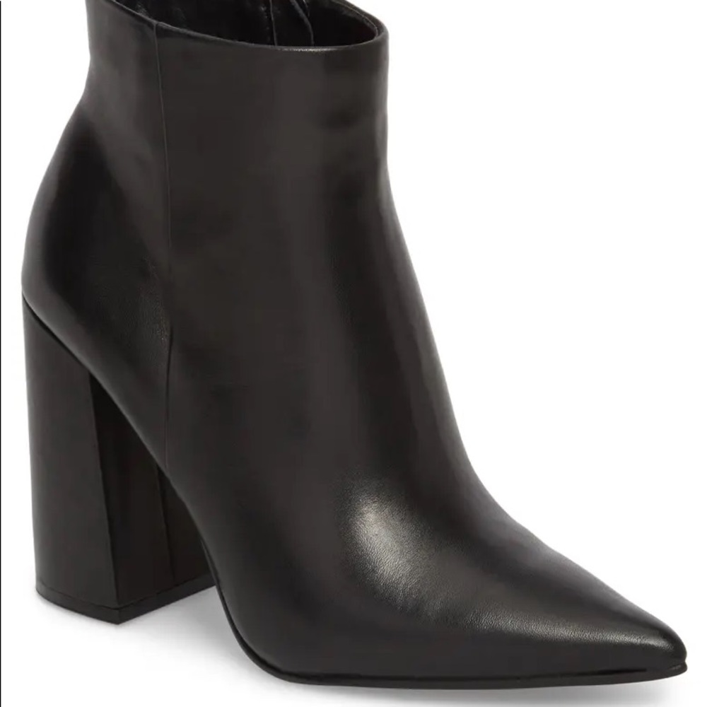 Steve Madden Justify Flared Heel Bootie